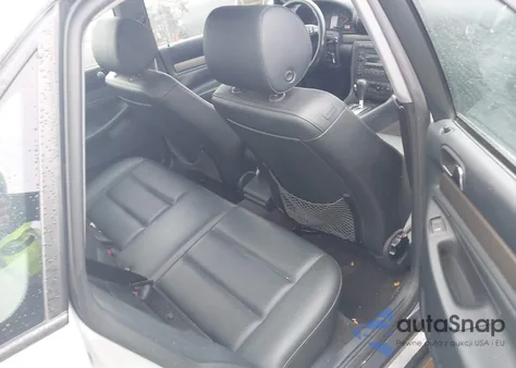 2001 Audi A4 1.8 T from USA, damaged, VIN WAUDC68D11A056010